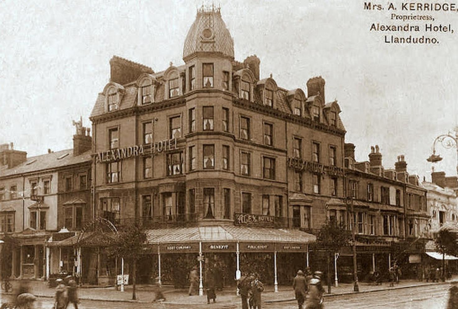 The New Alexandra Hotel Llandudno Eksteriør billede