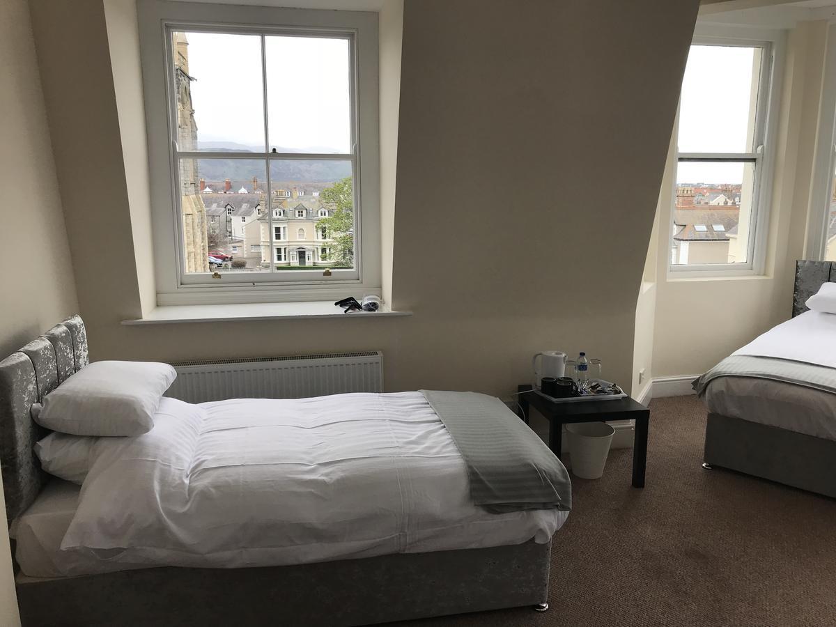 The New Alexandra Hotel Llandudno Eksteriør billede